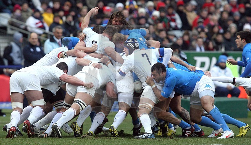 Rbs Sei Nazioni 2012, Round 1, Parigi, Stade de France 04/02/2012, Francia v Italia, mischie stappate. Foto Daniele Resini/Fotosportit