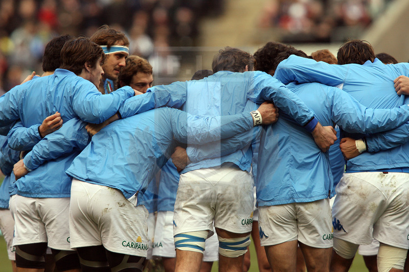 Rbs Sei Nazioni 2009, Londra, Twickenham 07/02/2009, Inghilterra v Italia, il cerchio degli Azzurri prima del match. Foto Daniele Resini/Fotosportit