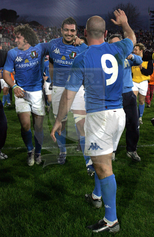 Sei Nazioni 2007, Roma, stadio Flaminio 10/03/2007, Italia v Galles, la gioia di Alessandro Troncon Marco Bortolami e Mauro Bergamasco al giro d\