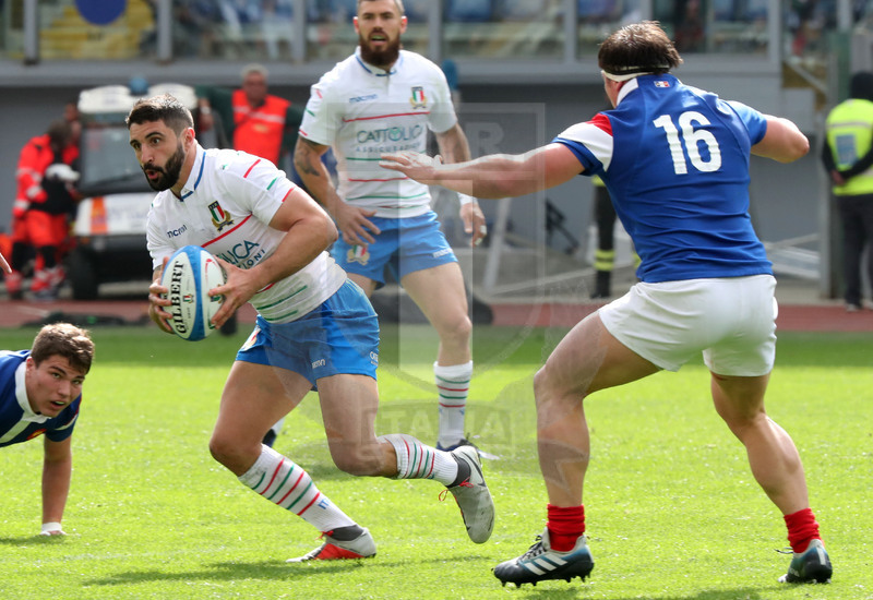 Guinness Sei Nazioni 2019, Round 5, Roma, stadio Olimpico 16/03/2019, Italia v Francia, Tito Tebaldi su Camille Chat. Foto Daniele Resini/Fotosportit