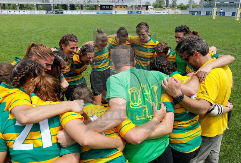 Finali Trofeo Interregionale U16 e Coppa Italia Femminile Seniores Femminile "Trofeo Rebecca Braglia", Calvisano (BS), Pata Stadium, 2-3 Giugno 2018. Le ragazze del Montebelluna prima dell\