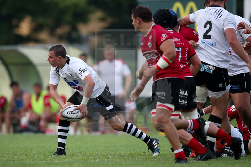 Rugby, Finale Serie A, Piacenza, Stadio Beltrametti, 9/06/2019, SITAV Lyons Piacenza v HSB Rugby Colorno. Federico Efori apre palla. Foto Roberto Bregani/Fotosportit.