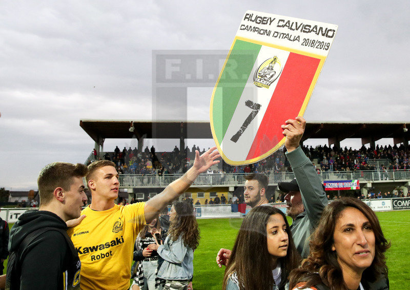 Campionato Top12 2018-2019, Finale, Calvisano (BS), Peroni Stadium, 18/05/2019, Rugby Calvisano v Rugby Rovigo. I tifosi del Rugby Calvisano festeggiano al termine della partita. Foto: Roberto Bregani/Fotosporti
