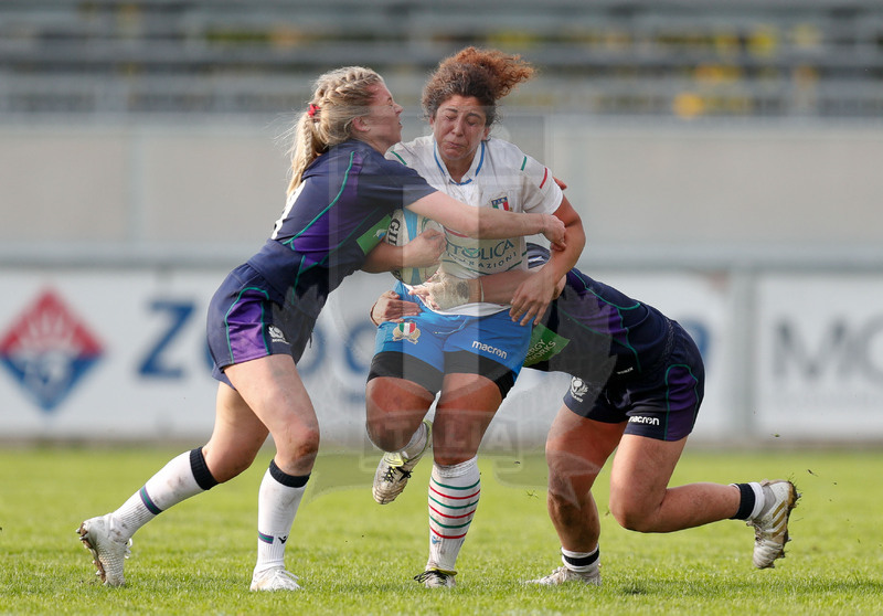 Test Match Donne Novembre 2018, Calvisano (BS), Pata Stadium, 4-11-2018, Italia Femminile v Scozia Femminile. Una carica di Silvia Turani. Foto: Roberto Bregani/Fotosportit