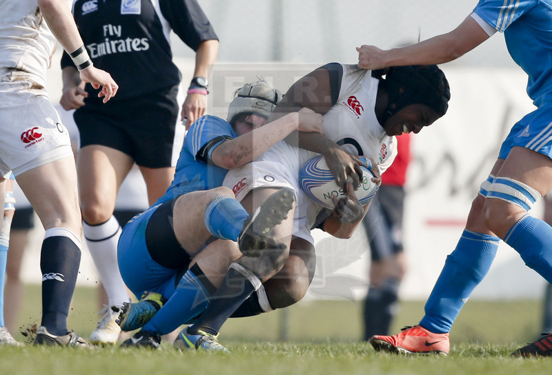 RBS 6 Nazioni Femminile 2014, Rovato (BS), Stadio Giulio e Silvio Pagani, 16-03-2014, Italia v Inghilterra. Margaret Alphonsiplaccata da Ilaria Arrighetti. Foto: Roberto Bregani