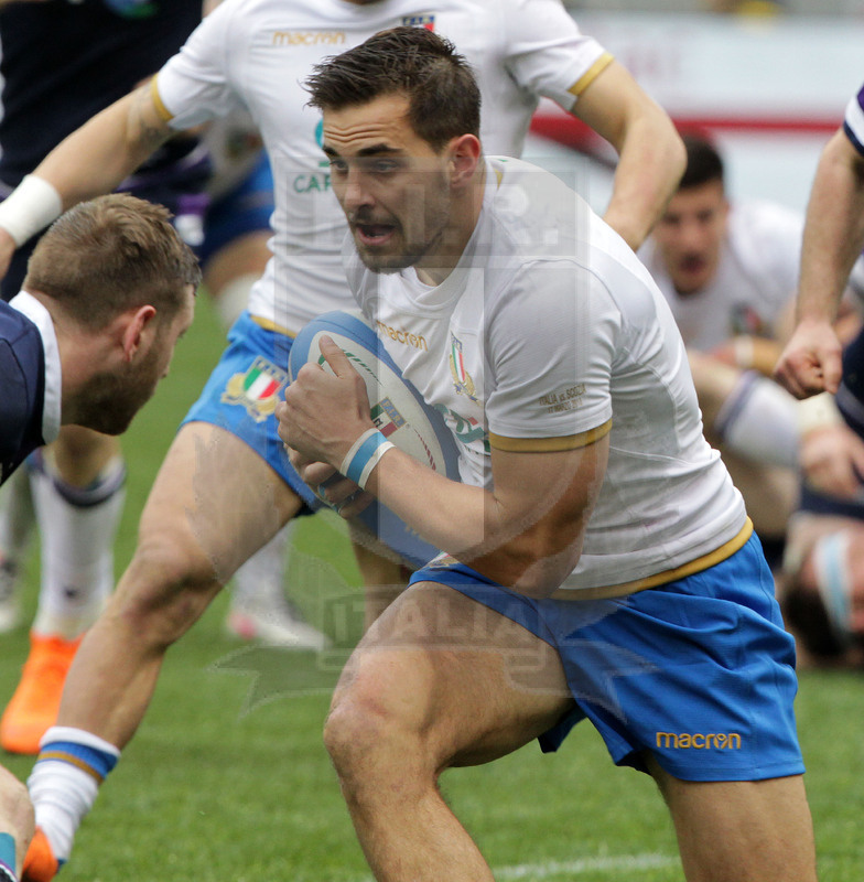 Natwest Sei Nazioni 2018, round 5, Roma stadio Olimpico 17/03/2018, Italia v Scozia, Mattia Bellini affronta Fin Russell. Foto Daniele Resini/Fotosportit