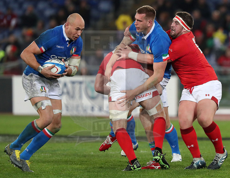 Guinness Sei Nazioni 2019, Round 2, Roma, Stadio Olimpico 09/02/2019, Italia v Galles, Sergio Parisse riceve palla da Federico Ruzza. Foto Daniele Resini/Fotosportit