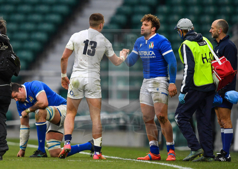 Guinness Sei Nazioni 2021, Round 2, Londra, Twickenham 13/02/2021, Inghilterra v Italia, il saluto delle squadre a fine match. Foto Graig Thomas/Fotosportit