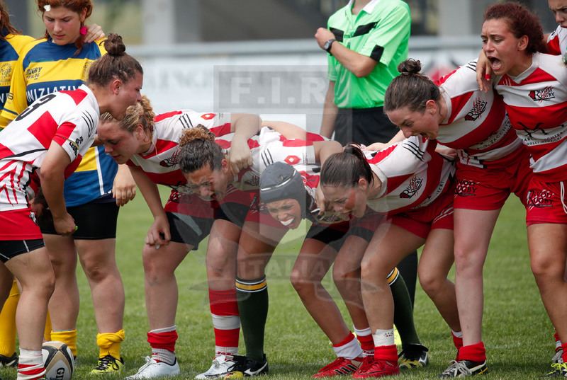 Finali Trofeo Interregionale U16 e Coppa Italia Femminile Seniores Femminile "Trofeo Rebecca Braglia", Calvisano (BS), Pata Stadium, 2-3 Giugno 2018. Il saluto delle ragazze del Rivoli prima dell\