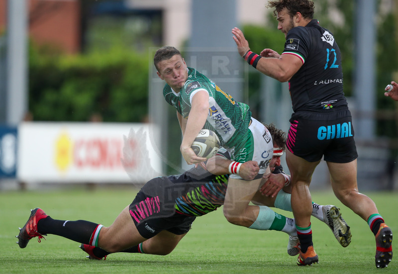 Guinness PRO14 Rainbow Cup 2020-2021, Parma, Stadio Lanfranchi, 7//05/2020, Zebre vs Benetton. Paolo Garbisi placcato da Eduardo Bello. Foto: Roberto Bregani/Fotosportit