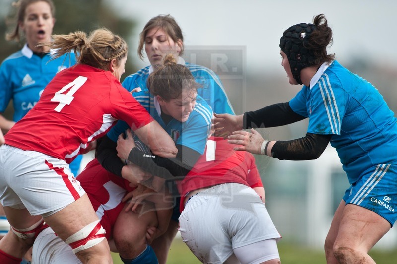RBS 6 Nazioni Femminile 2013, Benevento, Campo Pace Vecchia, 24-02-2013, Italia v Galles. Lucia Gai in attacco