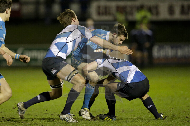 RBS 6 Nazioni 2013 Under 20, Galashiels, Netherdale 8-02-2013, Scozia U20 v Italia U20, Edoardo Padovani su un doppio placcaggio.