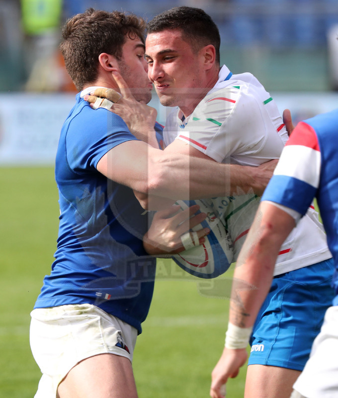 Guinness Sei Nazioni 2019, Round 5, Roma, stadio Olimpico 16/03/2019, Italia v Francia, Marco Zanon contende palla a Ntamack. Foto Daniele Resini/Fotosportit