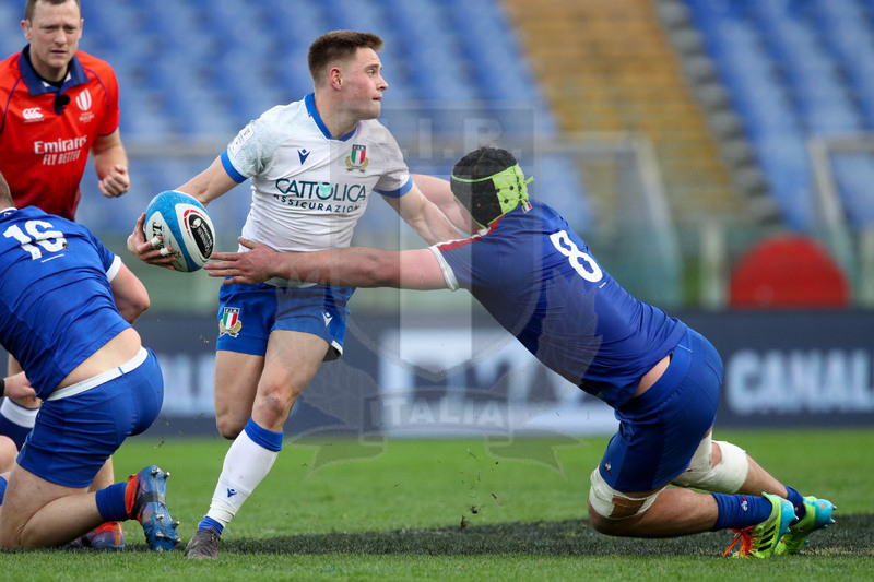 Guinness VI Nazioni 2021, Roma, Stadio Olimpico, 6/02/2021, Italia v Francia. Stephen Varney attaccato da Gregory Alldritt. Foto Roberto Bregani/Fotosportit