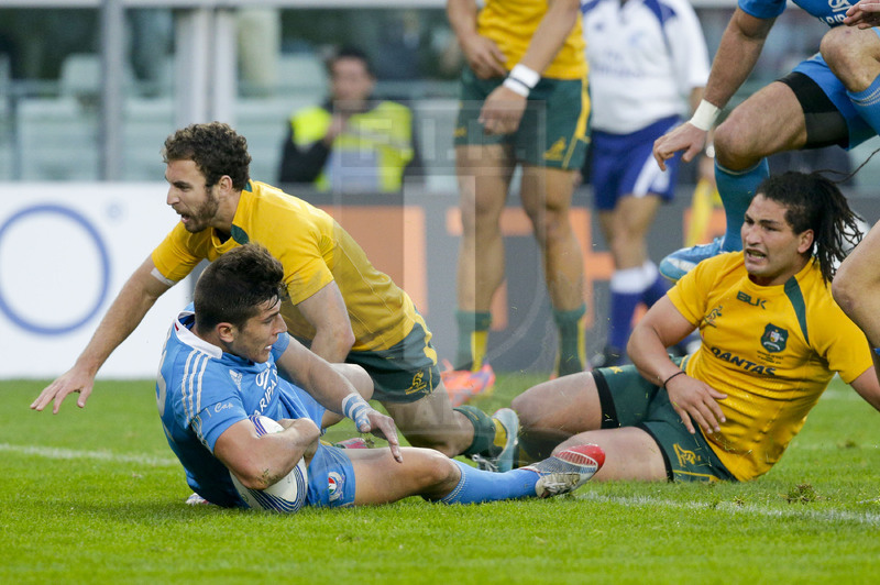 Cariparma Test Match 2013, Torino, Stadio Olimpico, 9-11-2013, Italia v Australia. Tommaso Allan schiaccia in meta Foto Roberto Bregani / Fotosportit