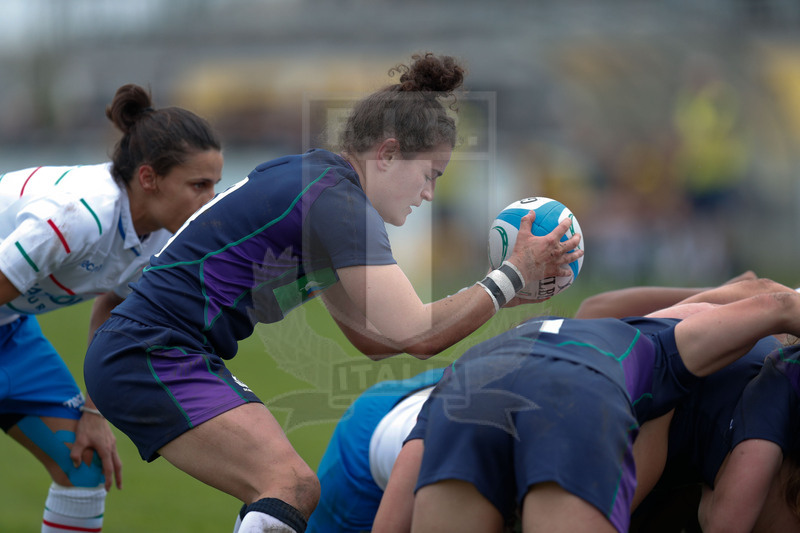 Test Match Donne Novembre 2018, Calvisano (BS), Pata Stadium, 4-11-2018, Italia Femminile v Scozia Femminile. Mhairi Grieve introduce in mischia chiusa. Foto: Roberto Bregani/Fotosportit