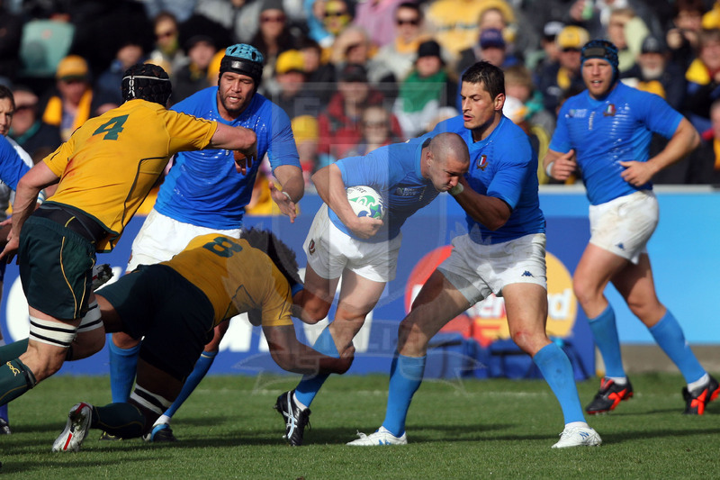 Rugby World Cup 2011 Nuova Zelanda, Auckland, Eden Park 11/09/2011, Australia v Italia, Semenzato sostenuto da Del Fava e Zanni. Foto Diego Forti.