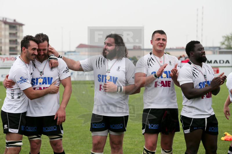 Rugby, Finale Serie A, Piacenza, Stadio Beltrametti, 9/06/2019, SITAV Lyons Piacenza v HSB Rugby Colorno. I giocatori del Sitav Lyons Piacenza festeggiano al termine dell\