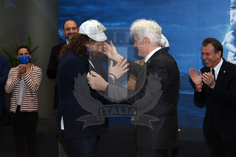 ROME, ITALY - MARCH 12: Martin Castrogiovanni is presented with her 100th test cap by Marzio Innocenti during the Centurion Test Cap ceremony before the Guinness Six Nations Rugby match between Italy and Scotland at Stadio Olimpico on March 12, 2022 in Rome, Italy. (Photo by Tullio Puglia - Federugby/Getty Images)