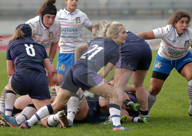 Test Match Donne Novembre 2018, Calvisano (BS), Pata Stadium, 4-11-2018, Italia Femminile v Scozia Femminile. Jenny Maxwell apre palla. Foto: Roberto Bregani/Fotosportit