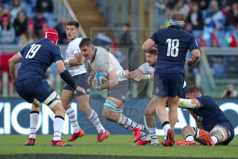 Guinness Sei Nazioni 2020, Round 3, Roma, Stadio Olimpico, 22/02/2020, Italia v Scozia. Jack Polledri attecca Grant Gilchrist. Foto Roberto Bregani/Fotosportit