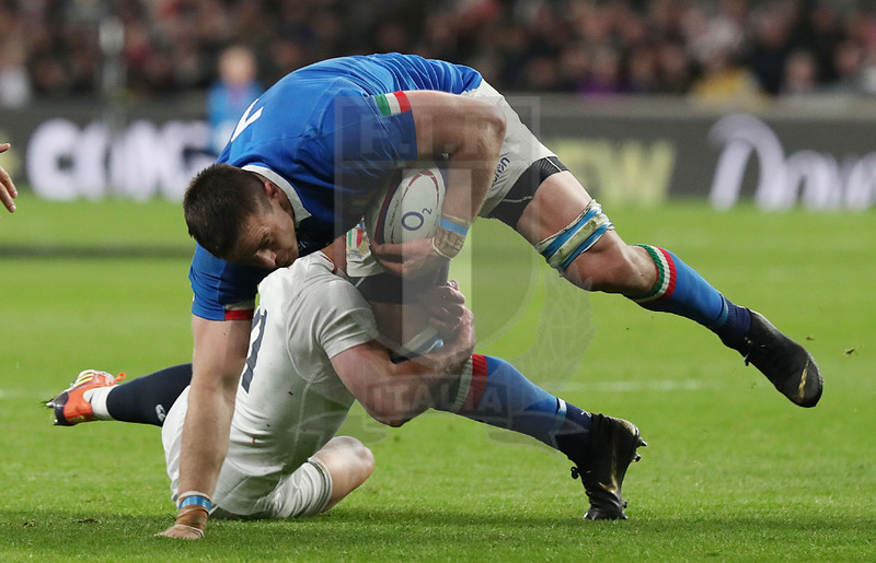 Guinness Sei Nazioni 2019, Round 4, Londra, Twickenham 09/03/2019, Inghilterra v Italia, Braam Steyn placcato basso da Dan Robson. Foto Daniele Resini/Fotosportit