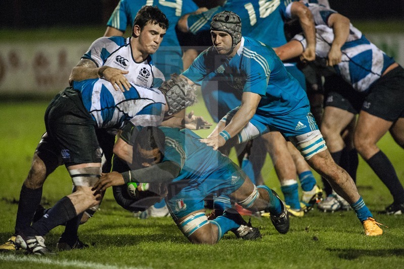 RBS 6 Nazioni 2013 Under 20, Galashiels, Netherdale 8-02-2013, Scozia U20 v Italia U20, Maxime Mbanda lanciato in meta.