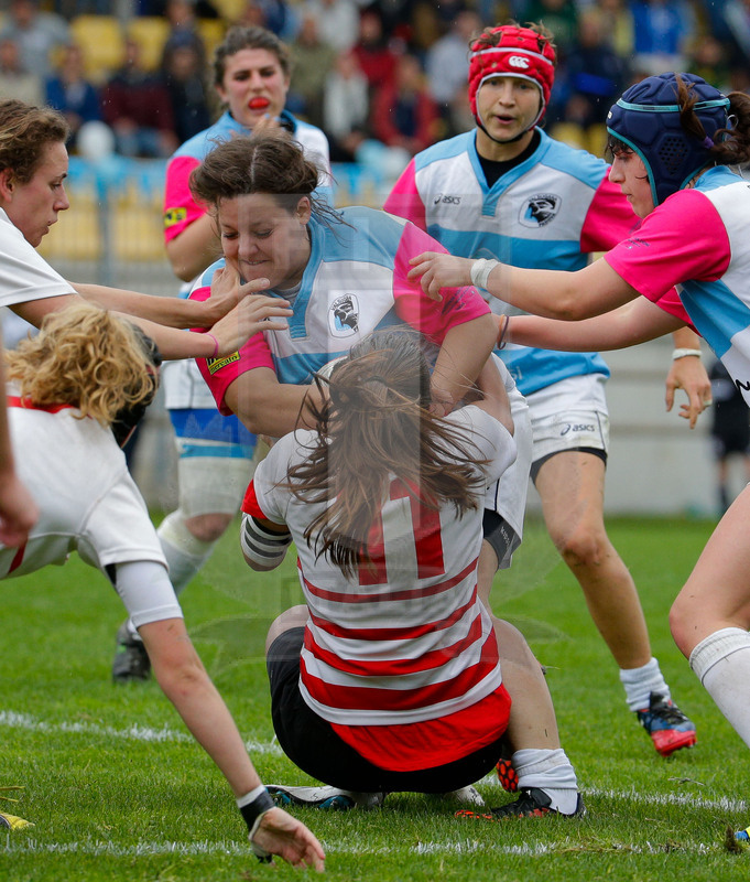 Finale Campionato Serie A Femminile Rugby 2014-2015, Parma, Stadio Lanfranchi, 23-05-2015, Monza Rugby 1949 v Valsugana Rugby Padova. Una carica di Alice Galiazzo placcata da Maria Magatti. Foto Roberto Bregani.