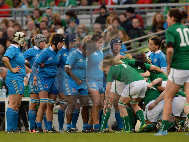 Sei Nazioni femminile 2014, Dublino, Aviva Stadium, 08-03-2014, Irlanda v Italia, Prima linea azzurra, da sinistra: Awa Coulibaly, Melissa Bettoni, Marta Ferrari, foto: Massimiliano Pratelli