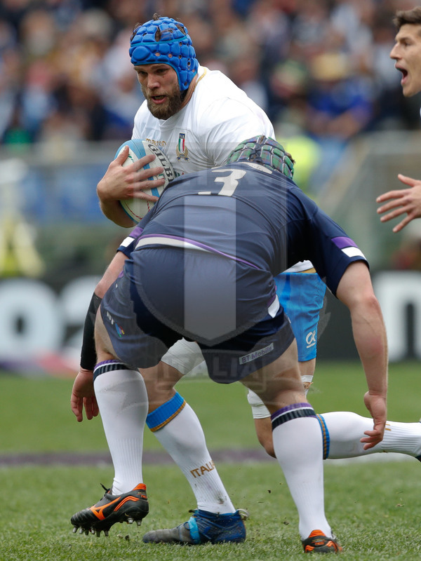 Natwest Sei Nazioni 2018, Roma, Stadio Olimpico, 17/03/2018, Italia v Scozia. Dean Budd attacca Willem Nel . Foto: Roberto Bregani/Fotosportit