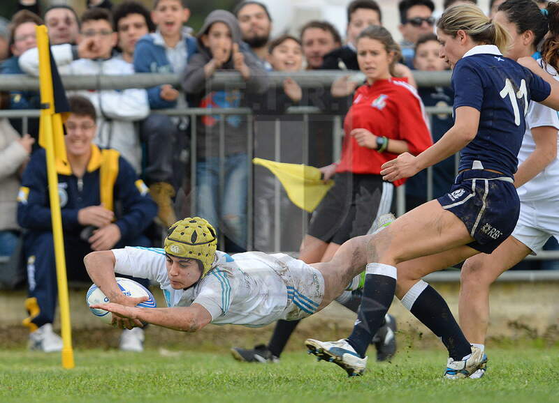 Sei Nazioni Donne 2014, Santa Maria Capua Vetere, stadio Francesco Casino, 23-02-2014, Italia Donne v Scozia Donne, Beatrice Rigoni plana in meta, foto: Massimiliano Pratelli