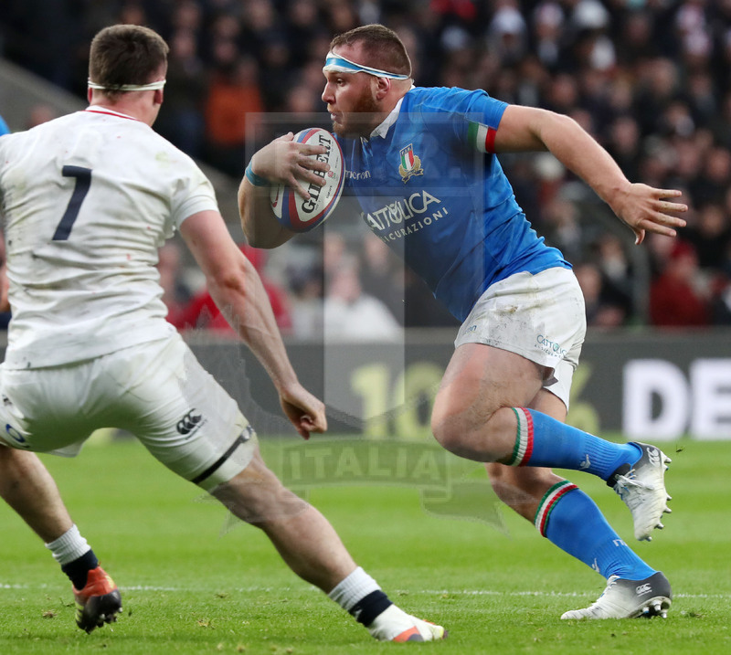 Guinness Sei Nazioni 2019, Round 4, Londra, Twickenham 09/03/2019, Inghilterra v Italia, Andrea Lovotti attacca la linea. Foto Daniele Resini/Fotosportit
