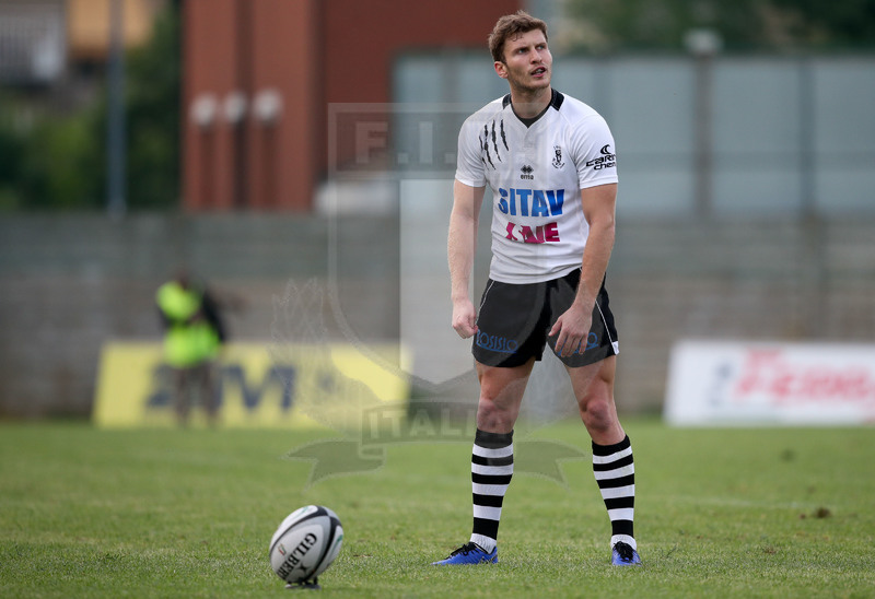 Rugby, Finale Serie A, Piacenza, Stadio Beltrametti, 9/06/2019, SITAV Lyons Piacenza v HSB Rugby Colorno. Mathieu Guillomot pronto a trasformare un calcio di punizione. Foto Roberto Bregani/Fotosportit.