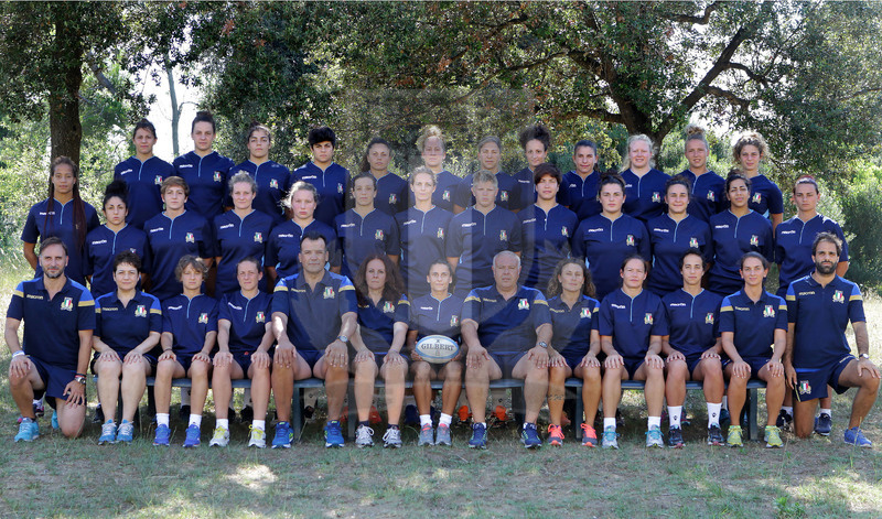 Raduno della Nazionale Femminile, Tirrenia 15/07/2017, squadra, profili individuali atlete e staff, la squadra e lo staff.