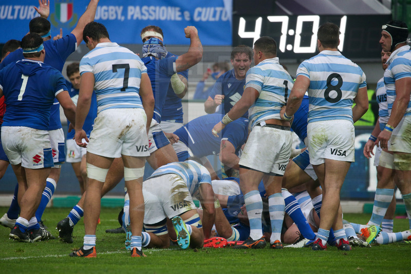 Autumn Nations Series 2021, Treviso, Stadio di Monigo, 13-11-2021, Italia vs Argentina. La meta in spinta di Sebastian Negri. Foto: Roberto Bregani/Fotosportit