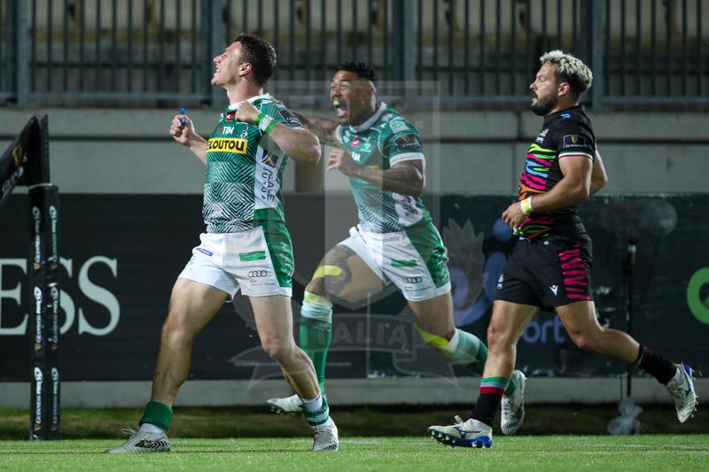 Guinness PRO14 Rainbow Cup 2020-2021, Parma, Stadio Lanfranchi, 7//05/2020, Zebre vs Benetton. Paolo Garbisi e Monty Ioane festeggiano a fine partita. Foto: Roberto Bregani/Fotosportit