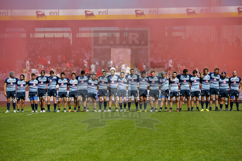 Rugby, Serie A 2015-2016, Finale, Viadana (MN), Stadio Zaffanella, 22-05-2016, Conad Reggio v Tossini Pro Recco. Il Pro Recco schierato durante la cerimonia degli inni nazionali. Foto: Roberto Bregani / Fotosportit