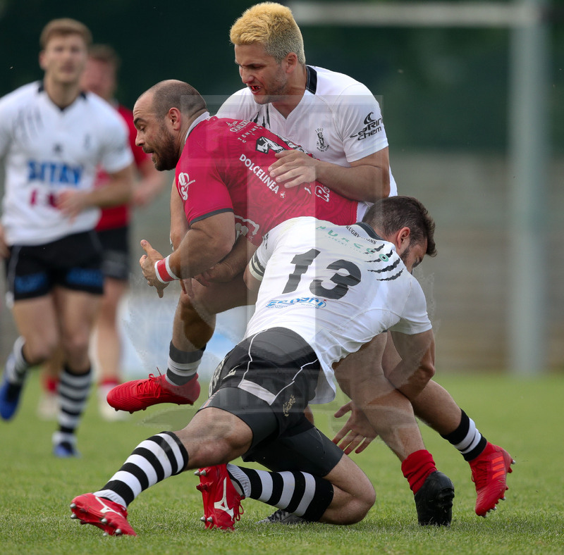 Rugby, Finale Serie A, Piacenza, Stadio Beltrametti, 9/06/2019, SITAV Lyons Piacenza v HSB Rugby Colorno. Matteo Canni placcato da Marco Conti e Alessandro Via. Foto Roberto Bregani/Fotosportit.