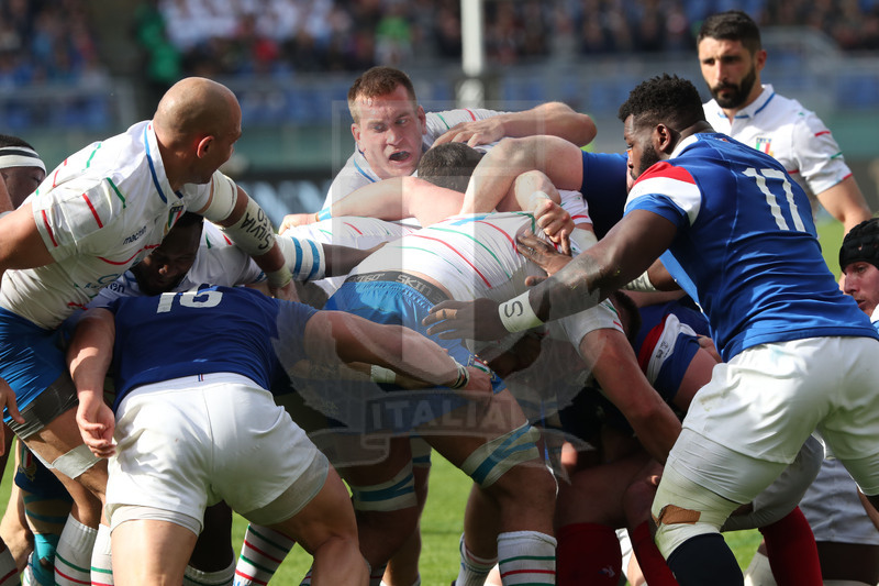 Guinness Sei Nazioni 2019, Round 5, Roma, stadio Olimpico 16/03/2019, Italia v Francia, un drive azzurro con Ruzza e Parisse. Foto Daniele Resini/Fotosportit