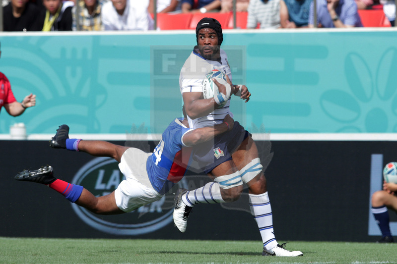 Rugby World Cup 2019 Giappone, Higashi Osaka Hanazono Rugby Stadium 22/09/2019, Italia v Namibia, Maxime Mbandà forza un placcaggio. Giuseppe “Pino” Fama/CFP