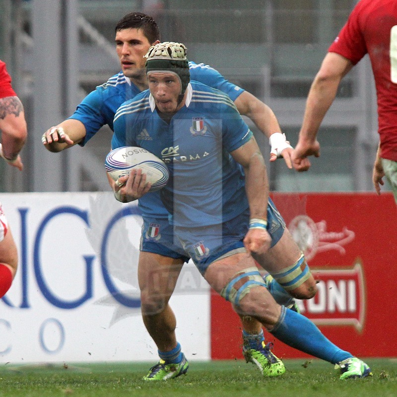 Sei Nazioni 2013, Roma, stadio Olimpico 23/02/2013, Italia v Galles, una carica di francesco Minto con Venditi in sostegno.