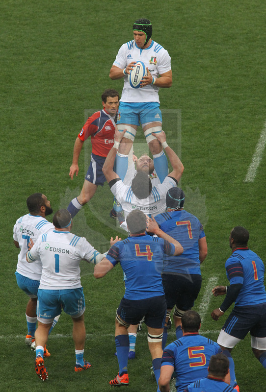 RBS Sei Nazioni 2015, Roma, stadio Olimpico 15/03/2015, Italia v Francia, Minto conquista touche. Foto Daniele Resini/Fotosportit