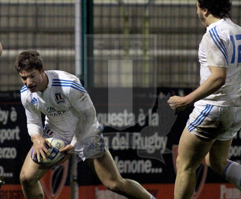 Rbs 6 Nazioni Under 20, Fontanafredda 21/02/2014, Italia U20 v Scozia U20, Maicol Azzolini si appresta a schiaciare in meta.