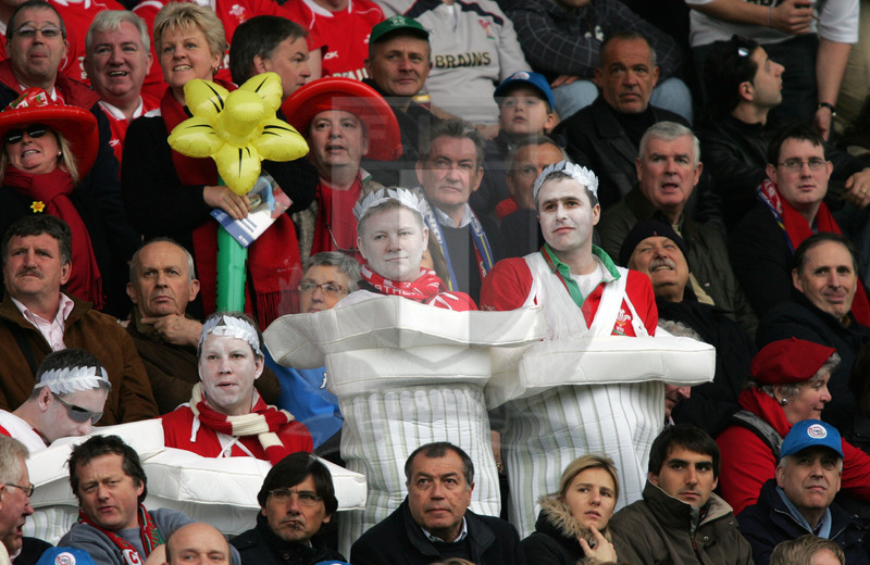 Sei Nazioni 2007, Roma, stadio Flaminio 10/03/2007, Italia v Galles, supporter gallesi. Foto Daniele Resini/Fotosportit