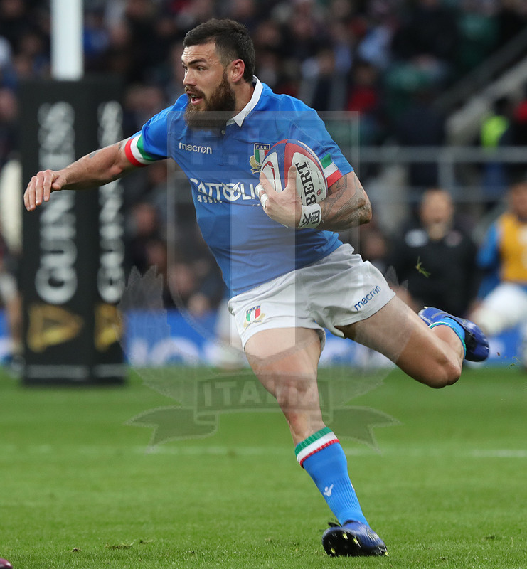 Guinness Sei Nazioni 2019, Round 4, Londra, Twickenham 09/03/2019, Inghilterra v Italia, cambio di direzione di Jayden Hayward. Foto Daniele Resini/Fotosportit