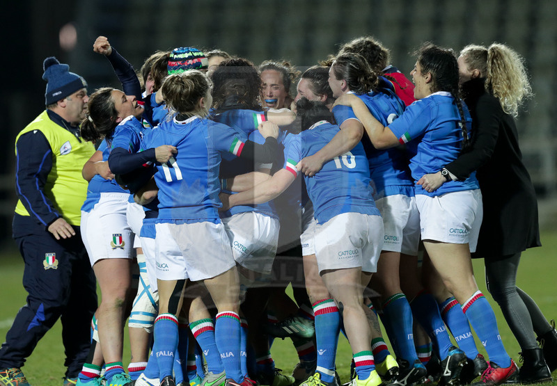 Guinness Sei Nazioni 2019 Donne, Round 3, Parma, Stadio Lanfranchi, 23/02/2019, Italia Donne v Irlanda Donne. Le azzurre festeggiano a fine partita. Foto Roberto Bregani/Fotosportit