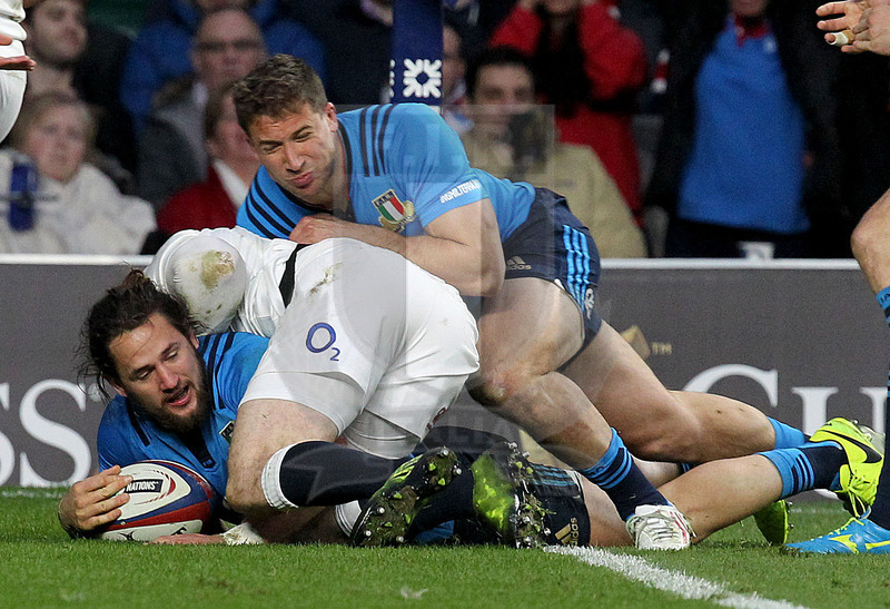 RBS Sei Nazioni 2017, Londra, Twickenham 26/02/2017, Inghilterra v Italia, la meta di Michele Campagnaro con Benvenuti in sostegno. Foto daniele Resini/Fotosportit