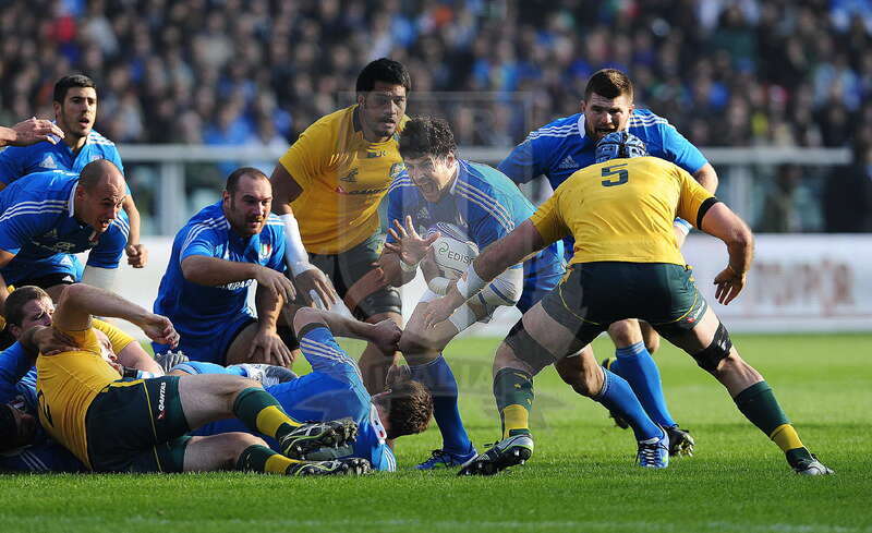 Cariparma Test Match 2013 - 09/11/2013 - Torino, Stadio Olimpico - Italia v Australia - Alessandro Zanni cerca di superare James Horwill