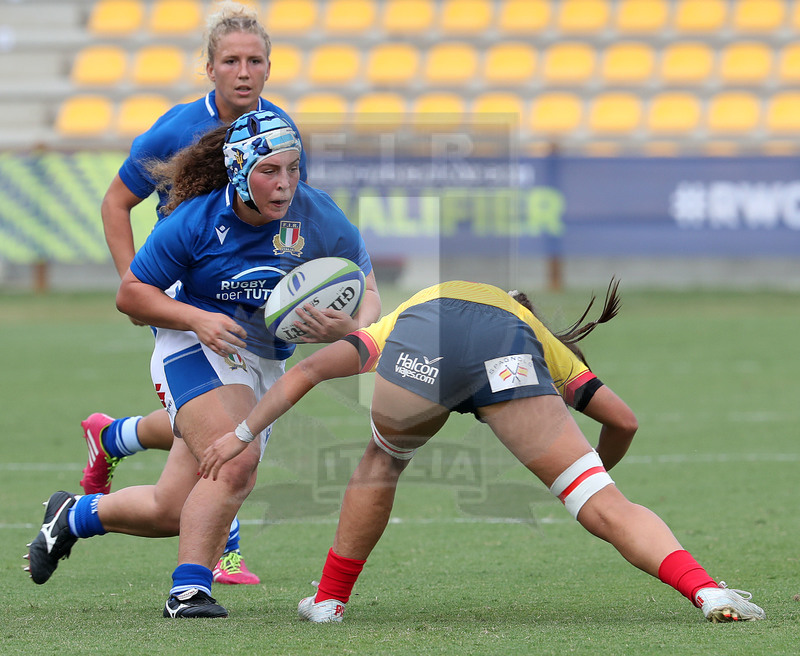 Rugby World Cup 2021 Women, Qualifier, Parma, stadio Lanfranchi 25/09/2021, Italia Donne v Spagna Donne, una carica di Gaia Maris con Veronica Madia. Foto Daniele Resini/Fotosportit