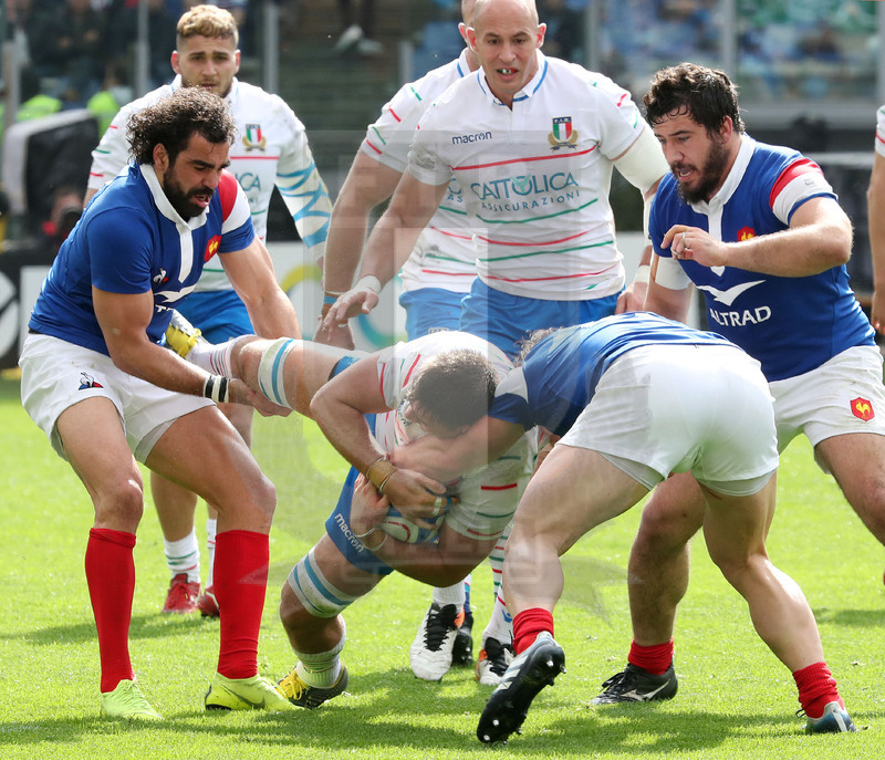 Guinness Sei Nazioni 2019, Round 5, Roma, stadio Olimpico 16/03/2019, Italia v Francia, Jake Polledri portato a terra. Huget trattiene. Foto Daniele Resini/Fotosportit